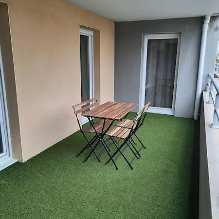 Appartement T2 Climatise Avec Terrasse Port-Saint-Louis-du-Rhône Esterno foto